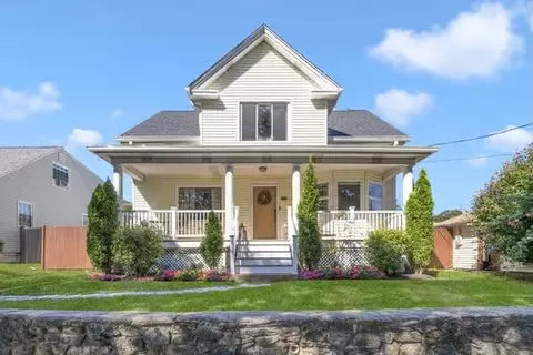 10 Long St, Johnston, RI 02919