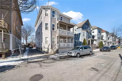 6 Osborn St, Providence, RI 02908