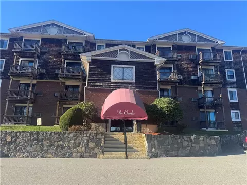 1190 Charles St #12, North Providence, RI 02904