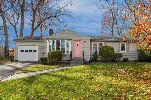 288 Cove Ave, Warwick, RI 02889
