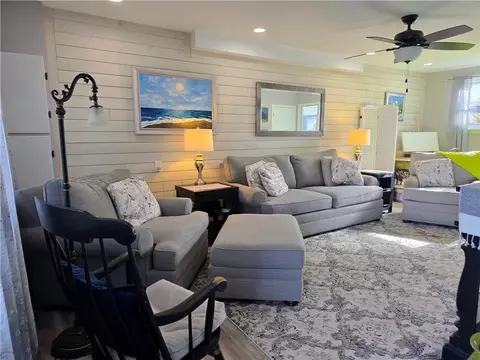 Living - 52 Inez Ave, Warwick, RI 02886 photo 2 of 5