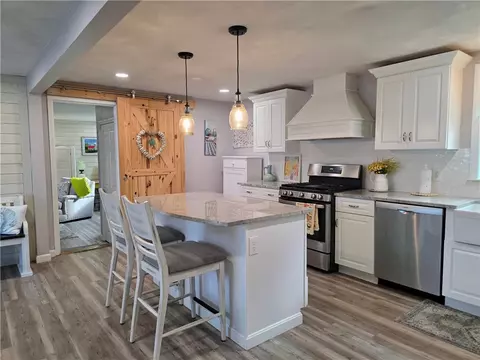 Kitchen - 52 Inez Ave, Warwick, RI 02886 photo 5 of 5