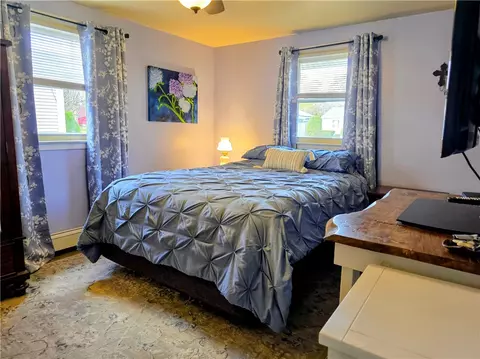 Bedroom - 52 Inez Ave, Warwick, RI 02886 photo 2 of 2
