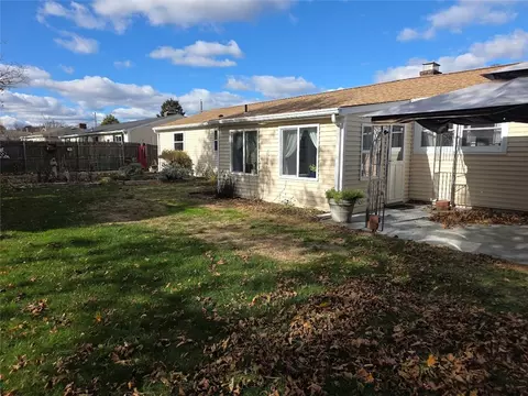 Exterior - 52 Inez Ave, Warwick, RI 02886 photo 3 of 9