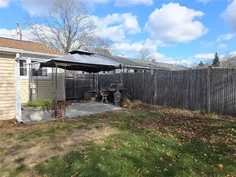 Exterior - 52 Inez Ave, Warwick, RI 02886 photo 4 of 9