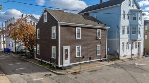27 Bond St, Providence, RI 02903