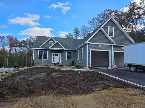 88 Sunset Lake Cir #88, Coventry, RI 02816