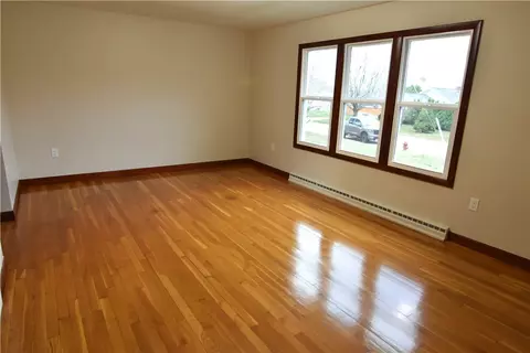 Living - 189 Myette St, Woonsocket, RI 02895 photo 2 of 2