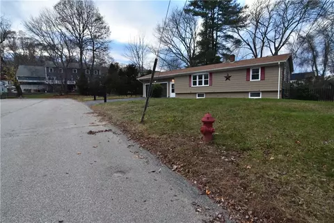 Exterior - 189 Myette St, Woonsocket, RI 02895 photo 5 of 5