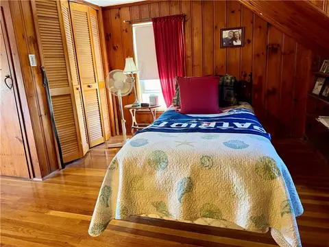 Bedroom - 329 Pullen Ave, Pawtucket, RI 02861 photo 9 of 9