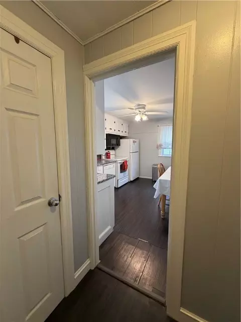 Entry Way - 329 Pullen Ave, Pawtucket, RI 02861 photo 1 of 2