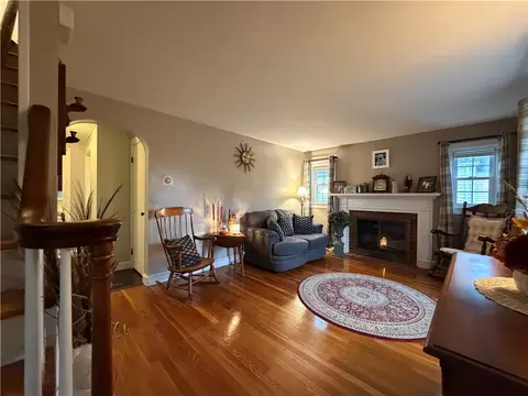 Living - 329 Pullen Ave, Pawtucket, RI 02861 photo 8 of 9