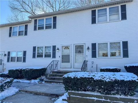325 Washington St #3, West Warwick, RI 02893