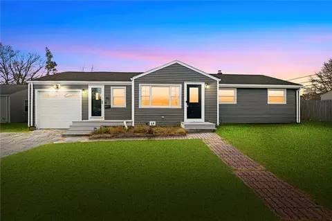 85 Union Ave, Warwick, RI 02889