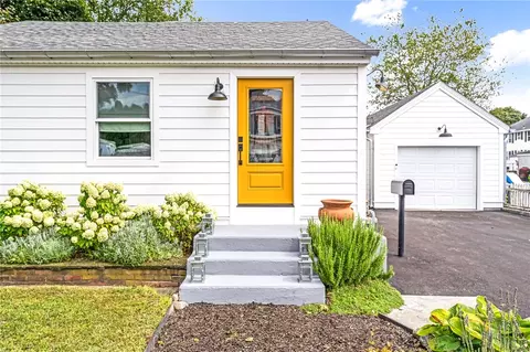 69 Peckham Ave, North Providence, RI 02908