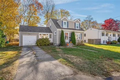 Exterior - 40 Cavalcade Blvd, Warwick, RI 02889 photo 10 of 11