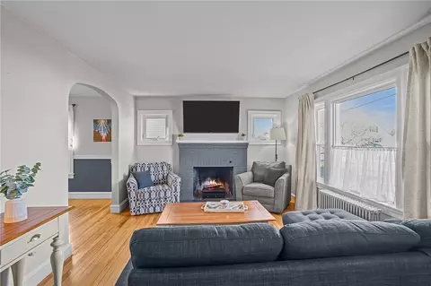 Living - 40 Cavalcade Blvd, Warwick, RI 02889 photo 1 of 3