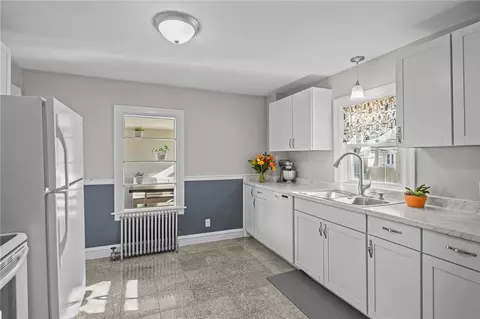 Kitchen - 40 Cavalcade Blvd, Warwick, RI 02889 photo 2 of 3