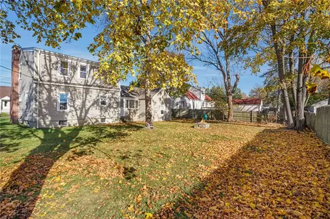 Exterior - 40 Cavalcade Blvd, Warwick, RI 02889 photo 5 of 11
