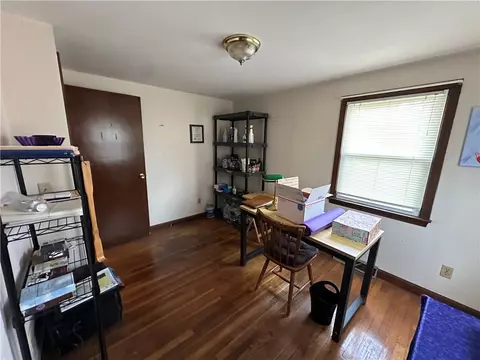 Bedroom - 17 Colonial Dr, Warren, RI 02885 photo 3 of 4