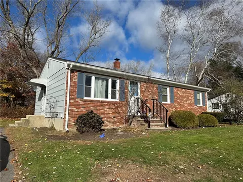 Exterior - 17 Colonial Dr, Warren, RI 02885 photo 7 of 7