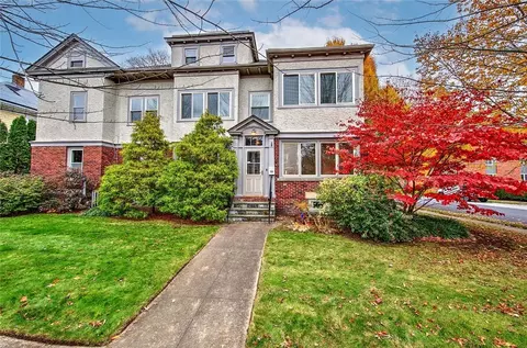 184 Irving Ave #1, Providence, RI 02906