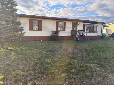20 Lane C, Coventry, RI 02816