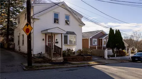 185 Lippitt St, Providence, RI 02906