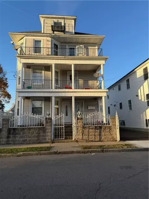 311 Indiana Ave, Providence, RI 02905