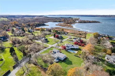 View/Area - 46 Arrowhead Dr, Tiverton, RI 02878 photo 4 of 5