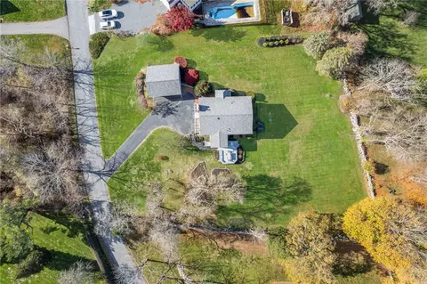 View/Area - 46 Arrowhead Dr, Tiverton, RI 02878 photo 3 of 5