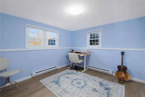 Bedroom - 46 Arrowhead Dr, Tiverton, RI 02878 photo 5 of 5