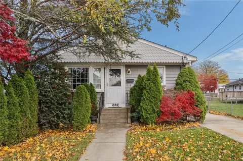 1 Masso Dr, North Providence, RI 02904