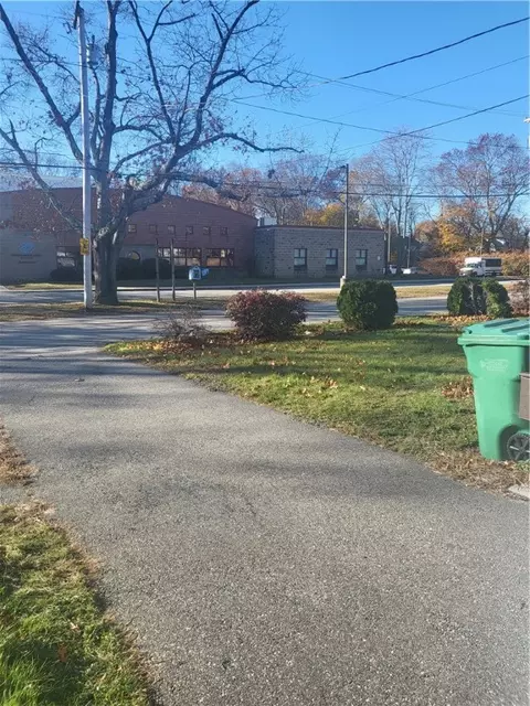 27 Frederick St, Warwick, RI 02888 photo 36