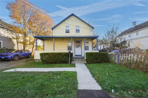 Exterior - 38 Pender Ave, Warwick, RI 02889 photo 2 of 10