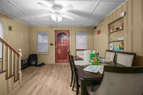 Entry Way - 38 Pender Ave, Warwick, RI 02889 photo 1 of 1