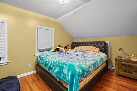 Bedroom - 38 Pender Ave, Warwick, RI 02889 photo 5 of 7