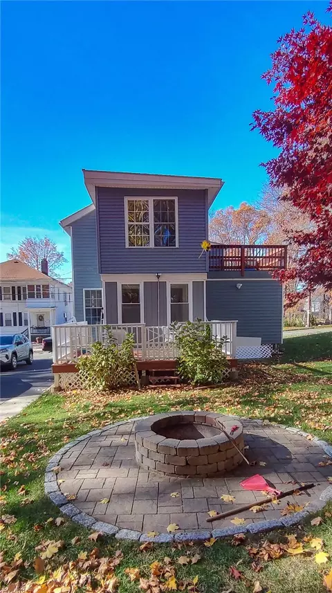 95 Rowley St, Providence, RI 02908
