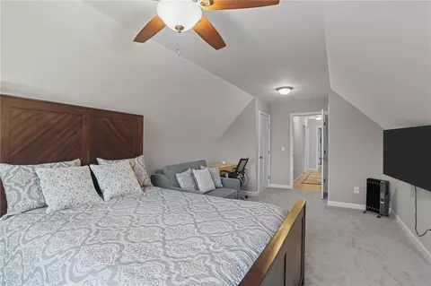 Bedroom - 275 E Shore Dr, Coventry, RI 02816 photo 6 of 6