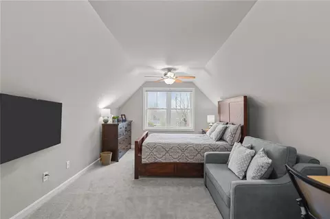 Bedroom - 275 E Shore Dr, Coventry, RI 02816 photo 5 of 6