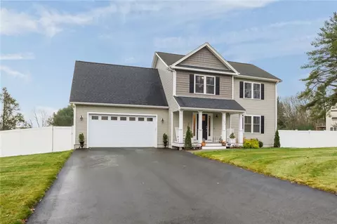 275 E Shore Dr, Coventry, RI 02816