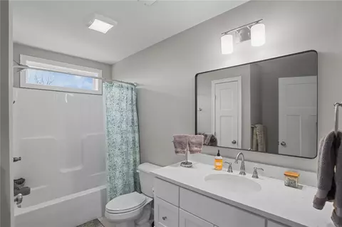 Bath - 275 E Shore Dr, Coventry, RI 02816 photo 2 of 2