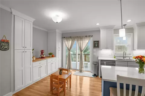 Kitchen - 275 E Shore Dr, Coventry, RI 02816 photo 4 of 4