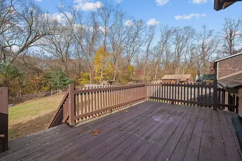 Exterior - 400 Cole Farm Rd, Warwick, RI 02889 photo 5 of 5