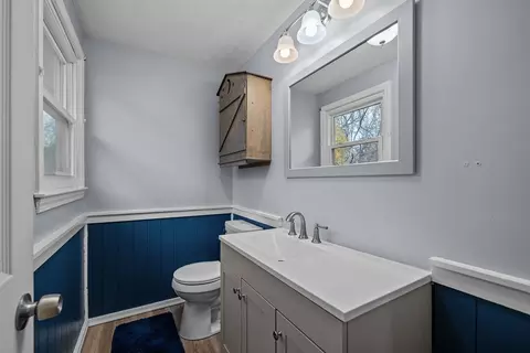 Bath - 400 Cole Farm Rd, Warwick, RI 02889 photo 1 of 3