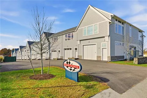 55 John Clarke Rd #3, Middletown, RI 02842