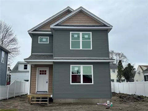 57 Cedarbrook Rd, Pawtucket, RI 02861