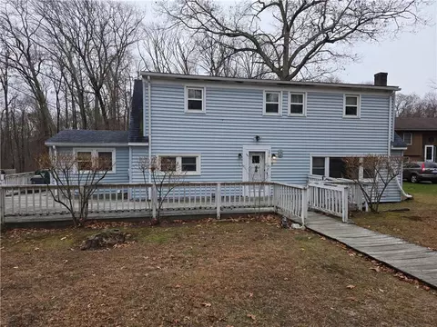 278 Central Pike, Scituate, RI 02857