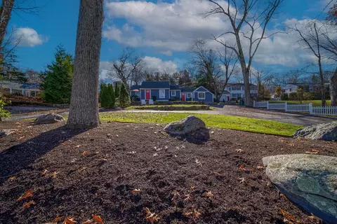 170 Cowesett Rd, Warwick, RI 02886