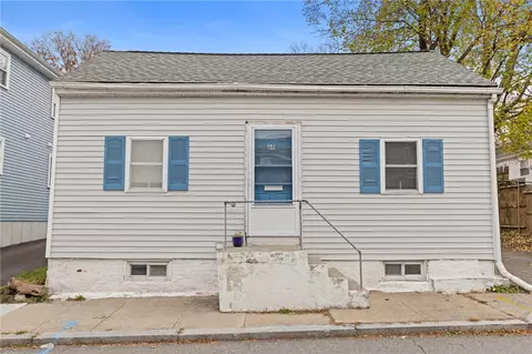 27 Padelford St, Providence, RI 02906